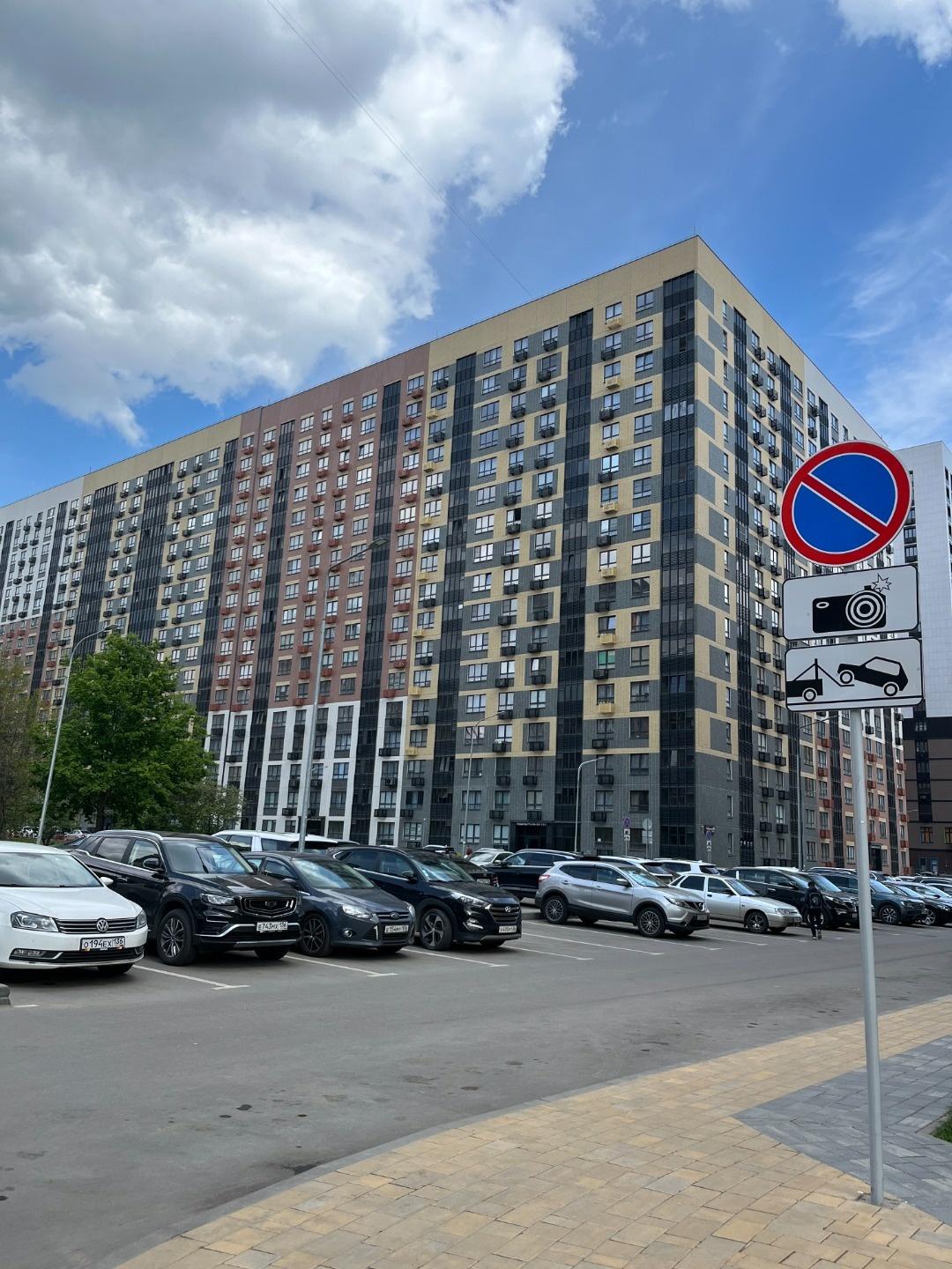 Продаем 2-комнатную квартиру в ЖК Яблоневые сады. -Застройщик ВЫБОР. 
-В строящемся доме(срок сдачи 1 квартал 2026 года, 
срок выдачи ключей 2 квартал 2026 года)
-Отличная планировка 
-Черновая отделка(возможна отделка от застройщика с удорожанием стоимости)
-Выбор этажей
-Подходит под семейную ип