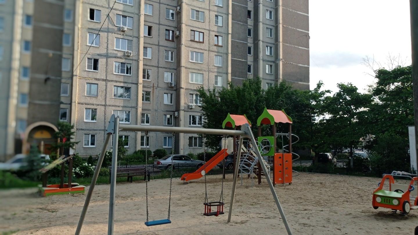 Вы ищете идеальный вариант для семьи, где будет комфортно, безопасно и уютно? Тогда эта квартира – находка для вас!

5 ПРИЧИН ВЫБРАТЬ ИМЕННО ЭТУ КВАРТИРУ

✅ Отличная планировка – просторные комнаты обеспечивают комфорт для каждого члена семьи.
✅ Застеклённая лоджия – наслаждайтесь красивыми видами г