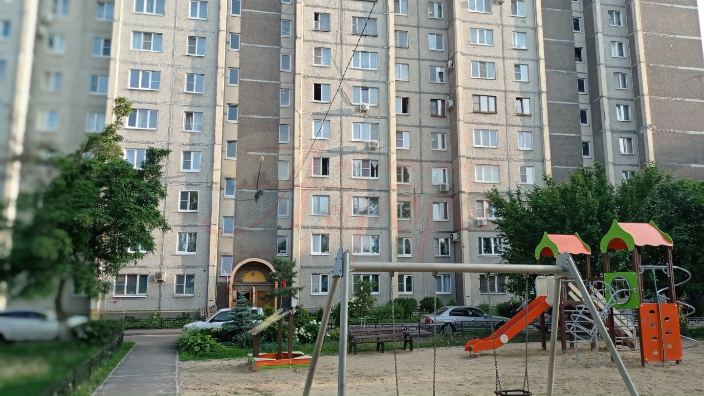 Вы ищете идеальный вариант для большой семьи или инвестиций?? Тогда эта квартира – выгодный вариант: трехкомнатная по цене однокомнатной!

5 ПРИЧИН ВЫБРАТЬ ИМЕННО ЭТУ КВАРТИРУ ПРЯМО СЕЙЧАС:

✅ Отличная планировка – места хватит всем!
✅ Застеклённая лоджия – наслаждайтесь видами на город в любую пого