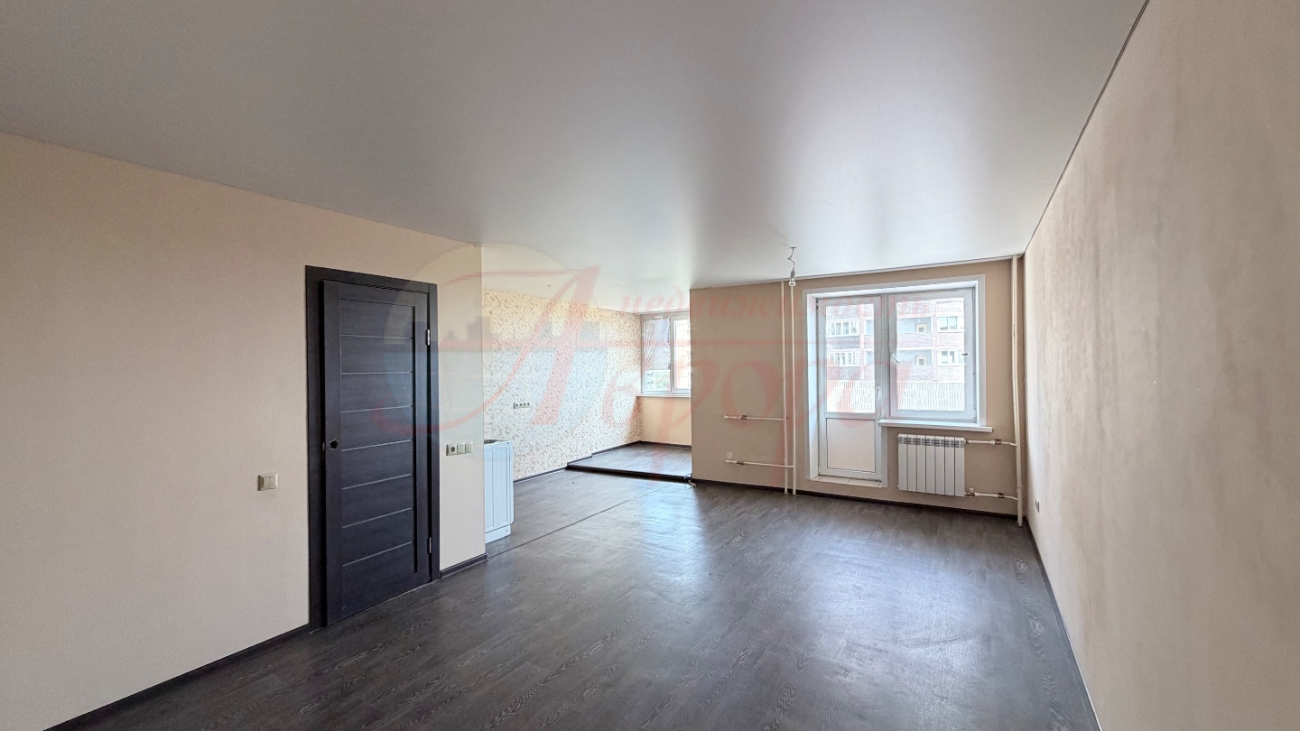 Продаю квартиру свободной планировки 36.5м² в ЖК « Звёздный».
Площадь 36.5м² без учета балкона и лоджии.

Квартира легко зонируется на просторную жилую зону, отдельную кухню и небольшую прихожую.  
· Балкон выходит из комнаты  
· Лоджия объединена с кухонной зоной. 
· Совмещённый санузел  

Квартира